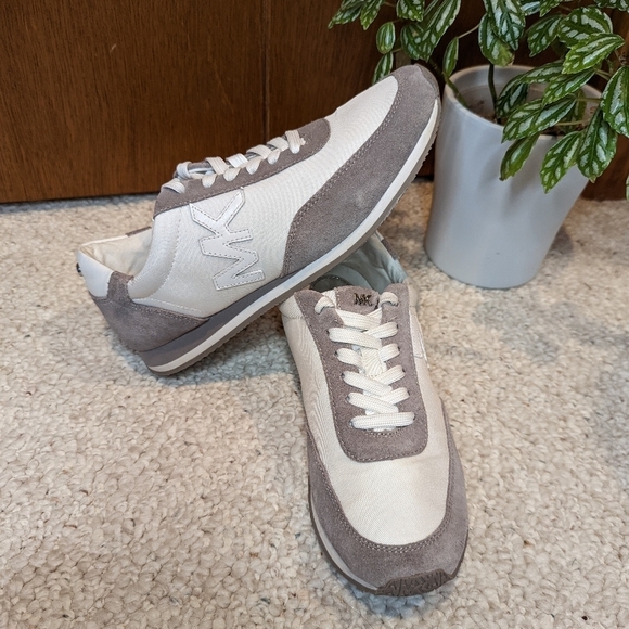 Michael Kors White Logo Suede Fashion Sneakers - Picture 1 of 9